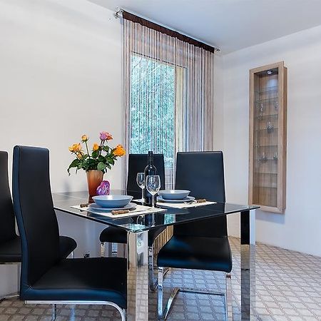 Apartmán Vrané Vrané nad Vltavou Esterno foto